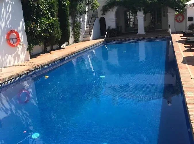 Апартаменты Lovely In Close To Puente Марбелья