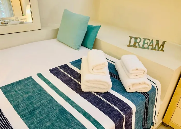 Lovely In Close To Puente