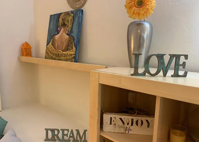 Lovely In Close To Puente