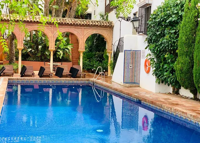 Lovely In Close To Puente Апартаменты