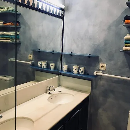 Lovely In Close To Puente Apartment