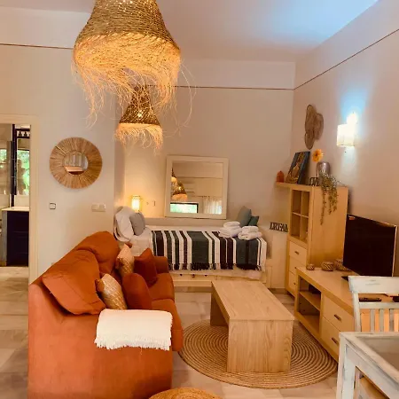 Apartment Lovely In Close To Puente *