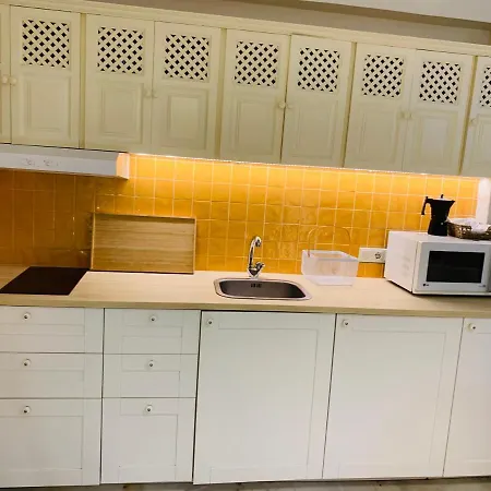 Lovely In Close To Puente