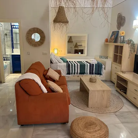 Lovely In Close To Puente Apartment *