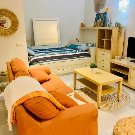 Appartamento Lovely In Close To Puente *