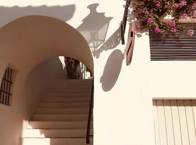 Lovely In Close To Puente Marbella