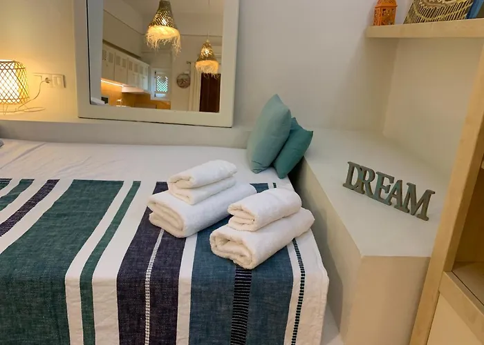 Lovely In Close To Puente شقة