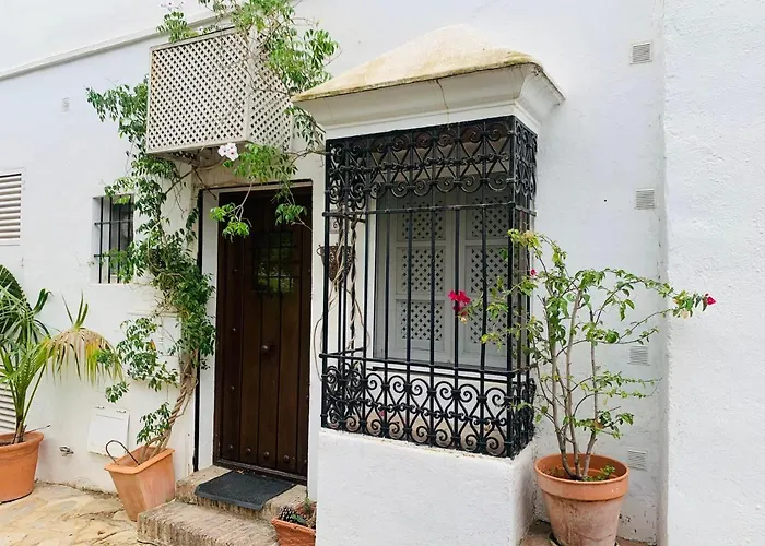 Lovely In Close To Puente Marbella