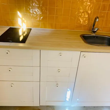 Διαμέρισμα Lovely In Close To Puente